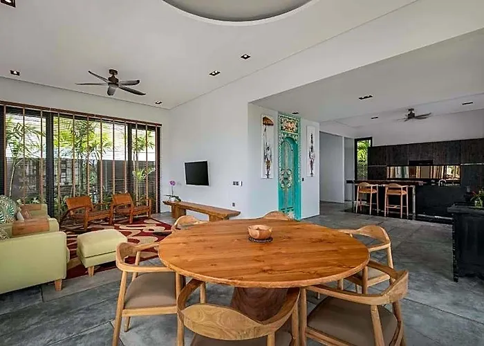 Ardiya 4 Bedroom Infinity Pool Dh23 4*